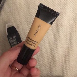 inglot cream concealer
